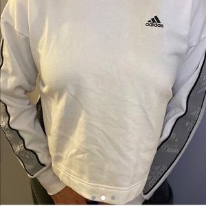 Adidas crewneck